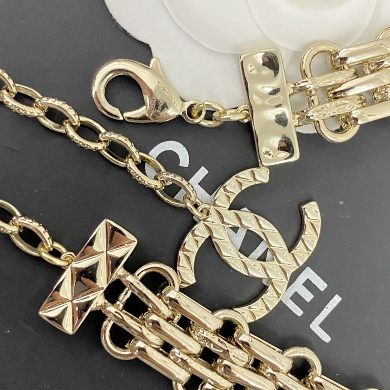 Ch**el waist chain